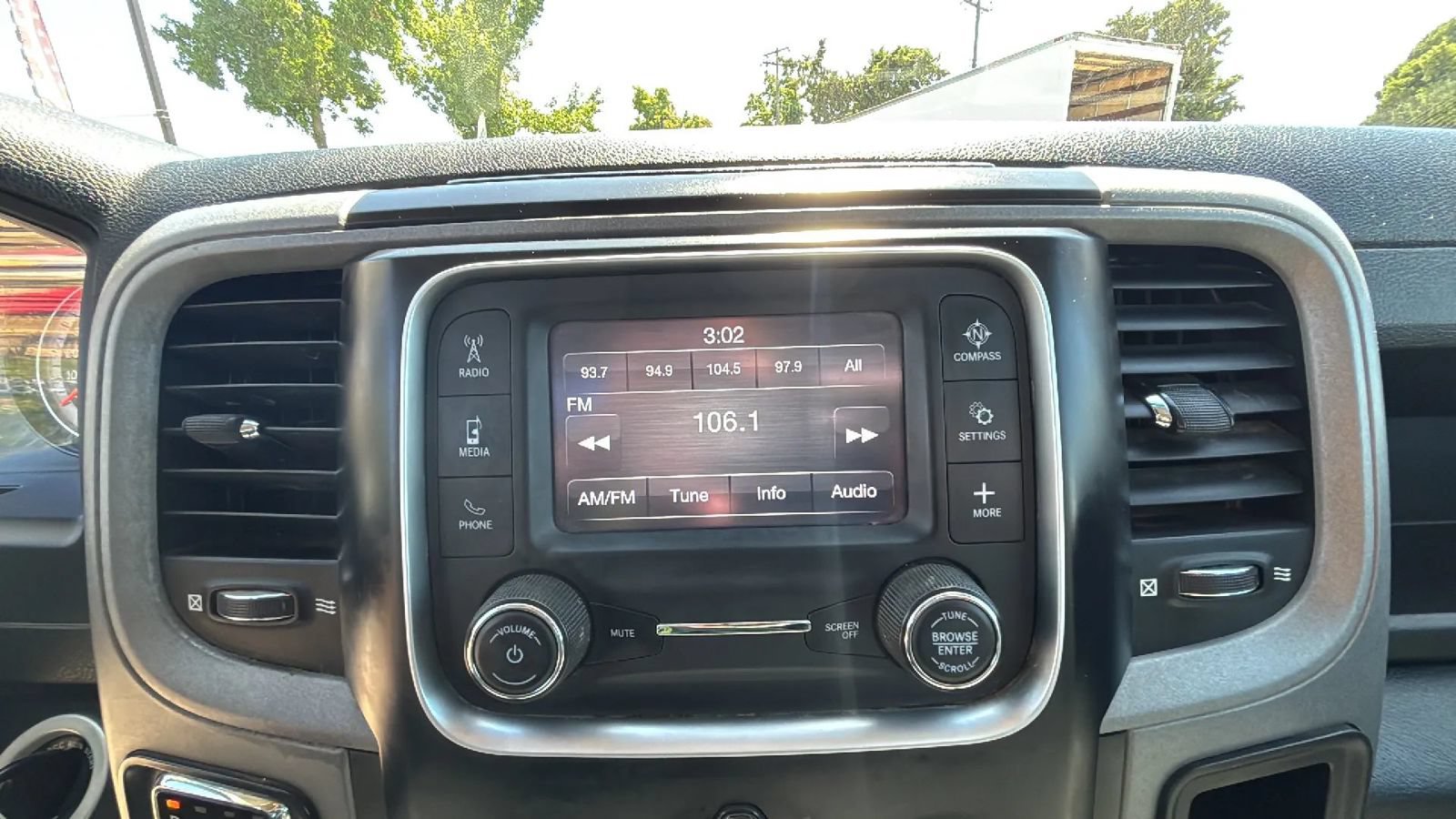 Used 2022 RAM 1500 Classic Tradesman AWD/4WD image 15