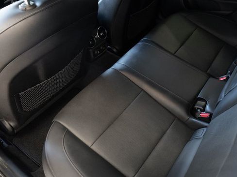 Used 2023 Kia Stinger GT-Line image 23