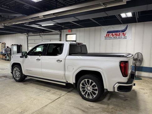Used 2024 GMC Sierra 1500 Denali w/ Denali Reserve Package AWD/4WD image 5