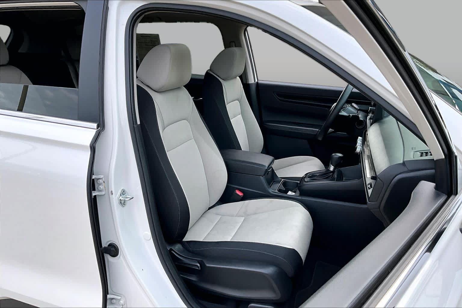 Used 2025 Honda CR-V EX image 9