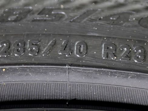 Used 2024 Land Rover Range Rover SE AWD/4WD image 48