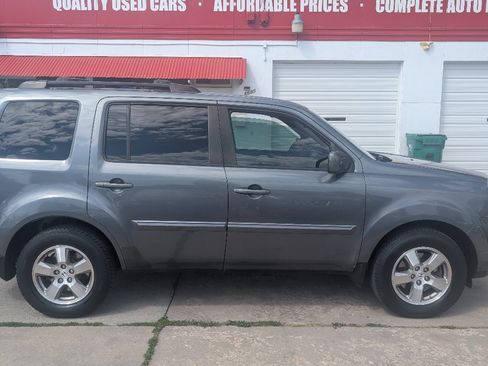 Used 2010 Honda Pilot EX image 4