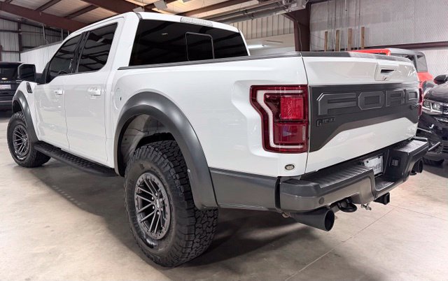 Used 2020 Ford F150 Raptor w/ Equipment Group 802A Luxury AWD/4WD image 7