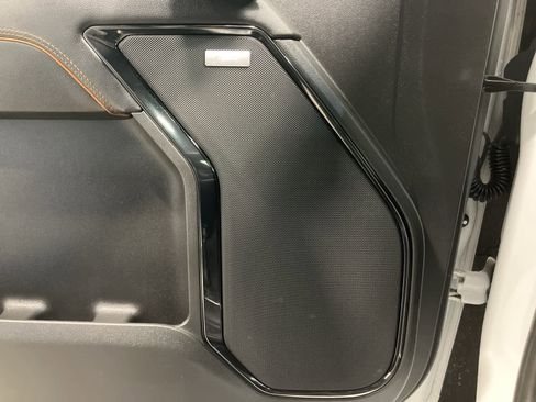 Used 2022 GMC Sierra 1500 AT4 w/ AT4 Premium Package image 15