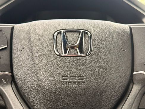 Used 2023 Honda Odyssey Sport image 17