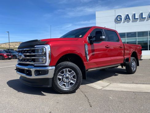 Used 2024 Ford F250 Lariat w/ FX4 Off-Road Package image 19