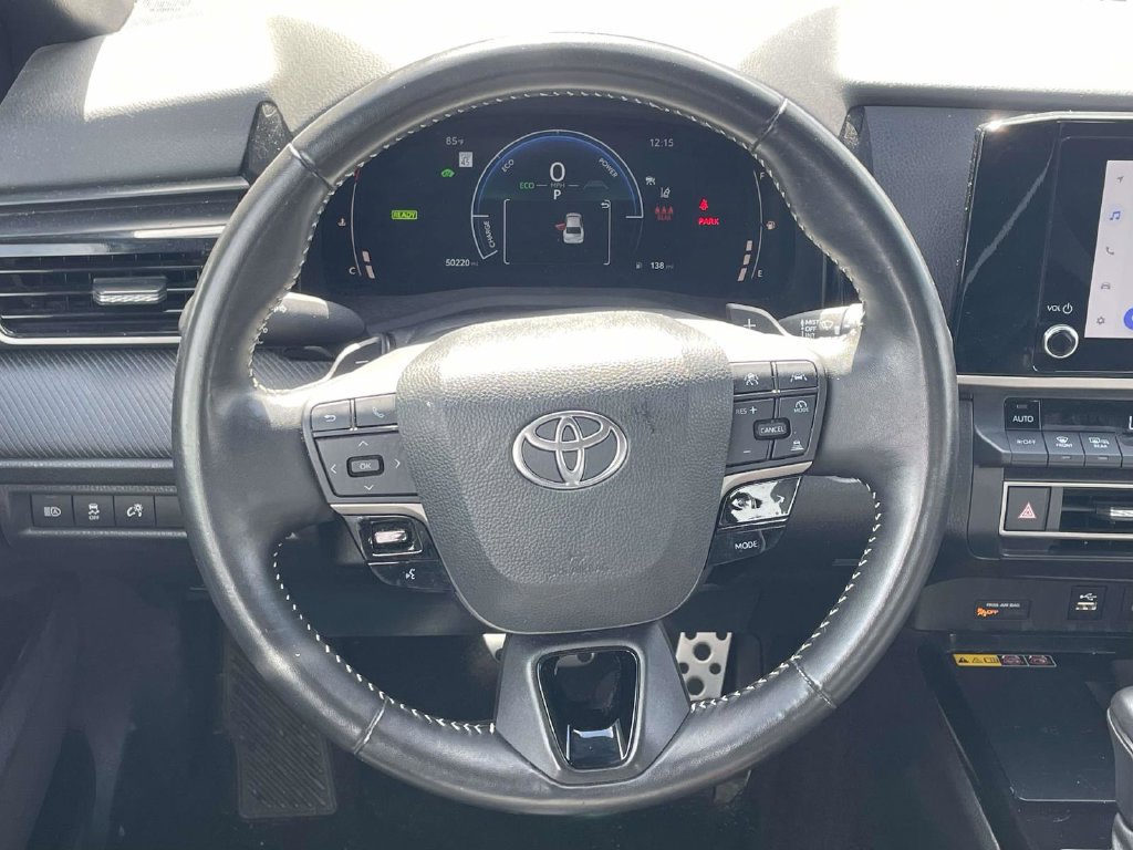 Used 2025 Toyota Camry SE FWD image 14