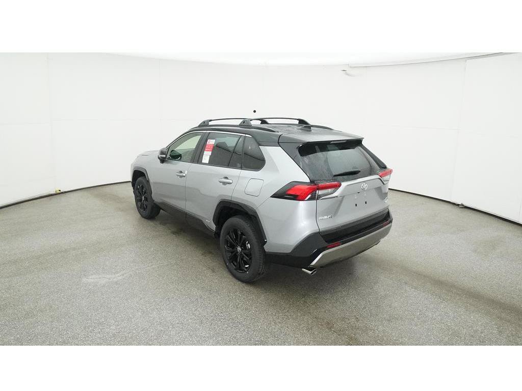 Used 2025 Toyota RAV4 XSE AWD/4WD image 7