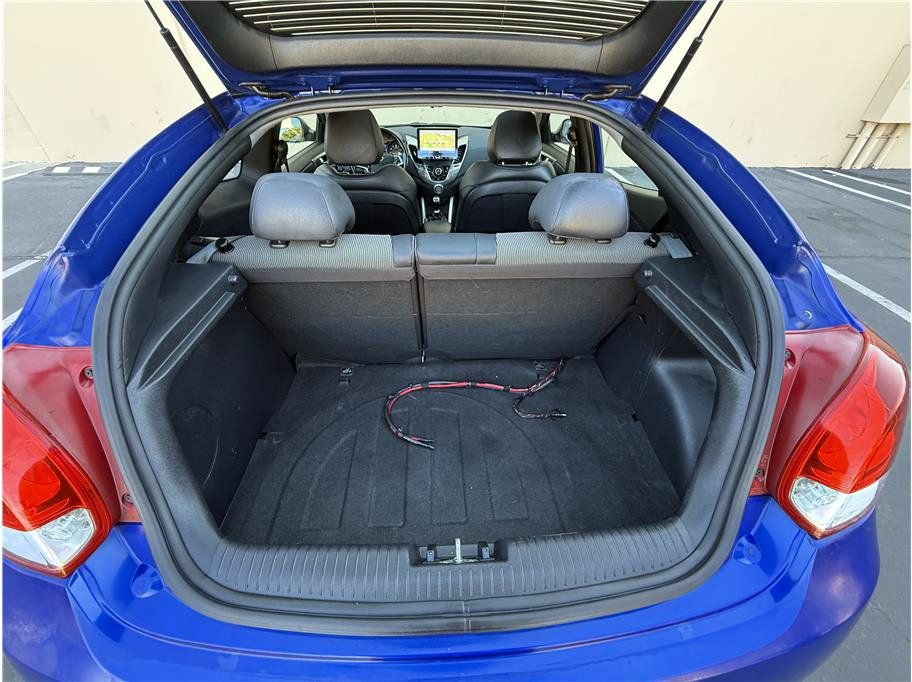 Used 2014 Hyundai Veloster w/ Style Package 02 FWD image 22
