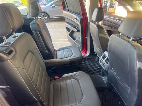 Used 2021 Volkswagen Atlas SEL Premium image 17