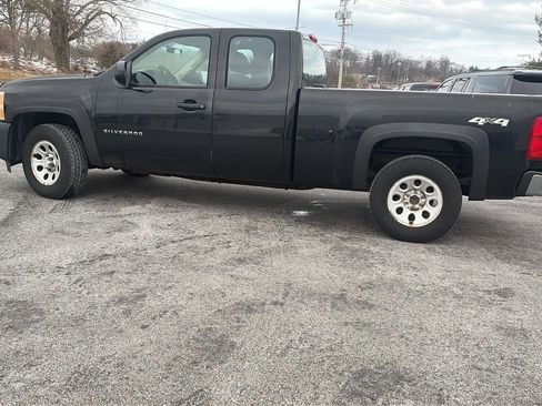 Used 2010 Chevrolet Silverado 1500 W/T image 13