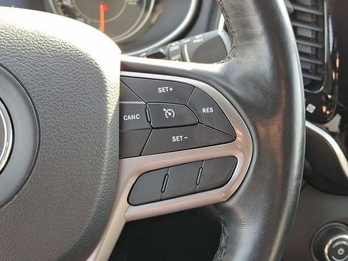 Certified 2019 Jeep Cherokee Limited image 25