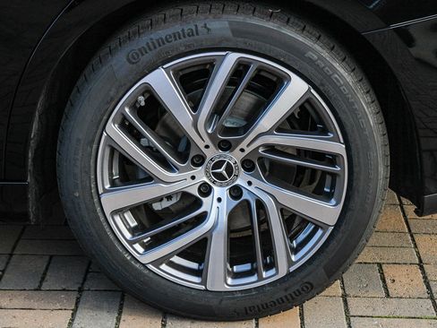 New 2026 Mercedes-Benz E 350 4MATIC Sedan image 10