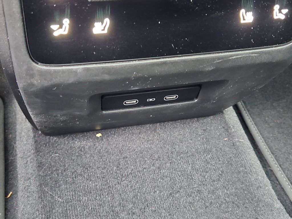 Certified 2026 Porsche Macan 4 Electric AWD/4WD image 26