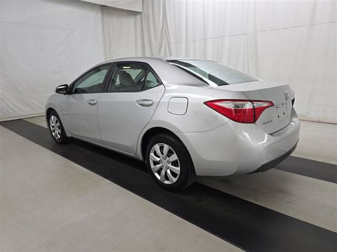 Used 2014 Toyota Corolla LE FWD image 3