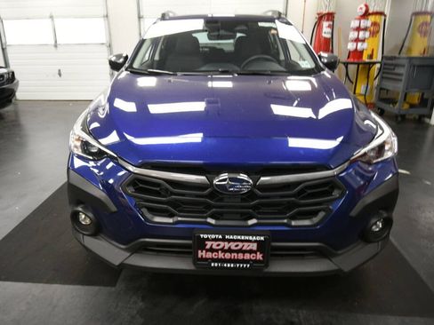 Used 2024 Subaru Crosstrek 2.0i Premium AWD/4WD image 38