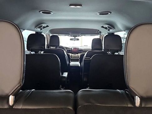 Used 2023 Ford Explorer XLT w/ Equipment Group 202A image 30