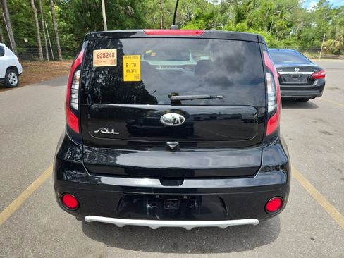 Used 2019 Kia Soul + FWD image 6