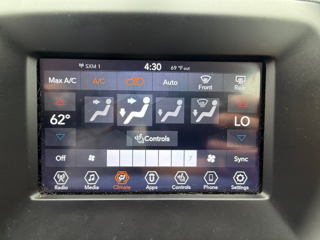 Used 2021 Jeep Compass Latitude w/ Convenience Group AWD/4WD image 29