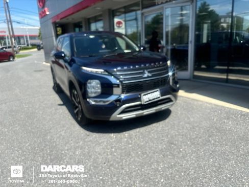 Used 2022 Mitsubishi Outlander SE AWD/4WD image 1