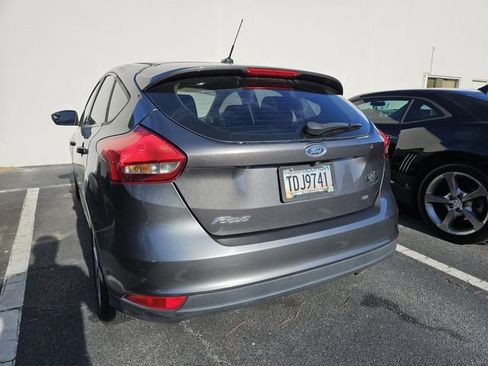 Used 2018 Ford Focus SE FWD image 9