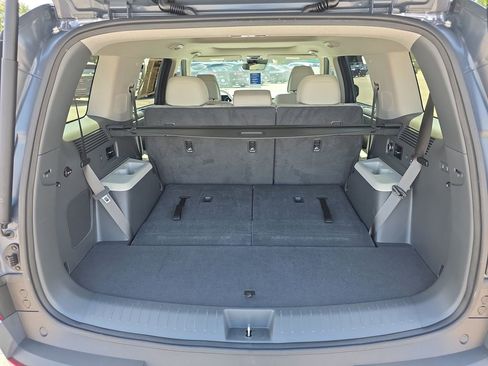 Used 2025 Hyundai Santa Fe Limited FWD image 35