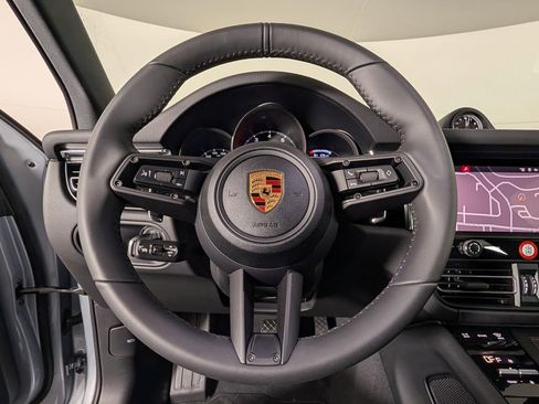 New 2026 Porsche Macan AWD/4WD image 36