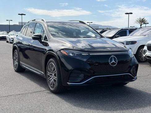 New 2026 Mercedes-Benz EQS 550 4MATIC SUV image 4
