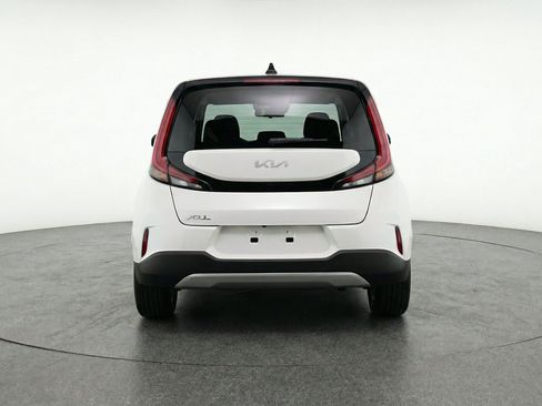 Used 2025 Kia Soul LX w/ LX Technology Package FWD image 7