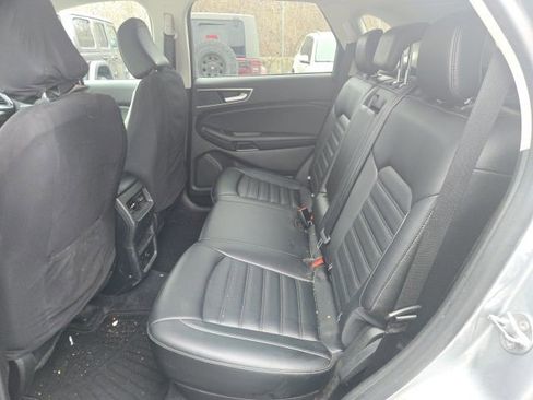 Used 2024 Ford Edge SEL image 11