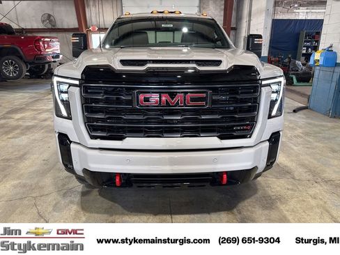 New 2026 GMC Sierra 2500 AT4 w/ AT4 Premium Plus Package image 12