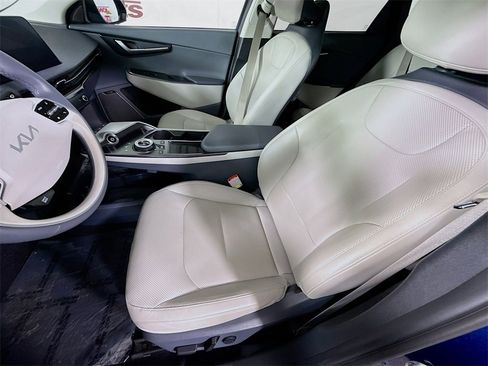 Used 2022 Kia EV6 Wind w/ Wind Technology Package image 27