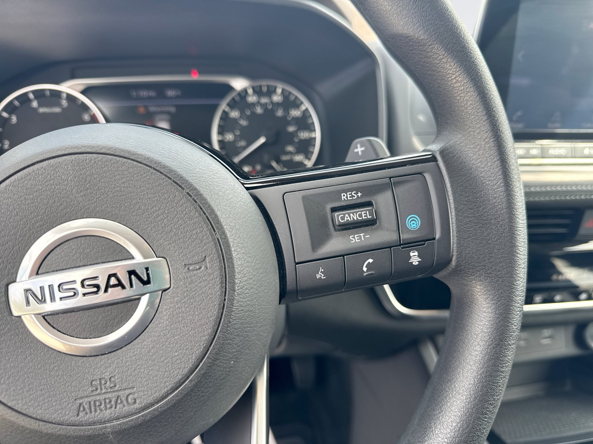 Used 2021 Nissan Rogue SV AWD/4WD image 24