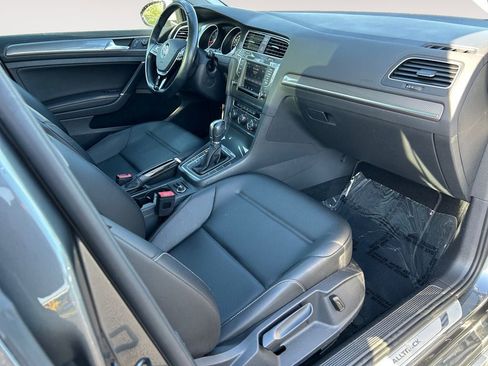 Used 2017 Volkswagen Golf Alltrack SE AWD/4WD image 27