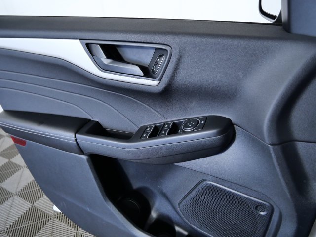 Certified 2022 Ford Escape SE w/ Cold Weather Package FWD image 26