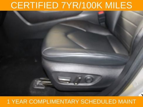 Used 2022 Toyota Highlander XLE AWD/4WD image 20