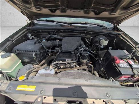 Used 2014 Toyota Tacoma PreRunner w/ SR5 Package RWD image 20