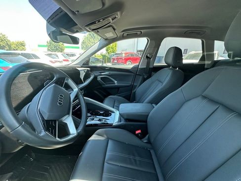 Used 2025 Audi Q5 Premium w/ Convenience Package AWD/4WD image 9