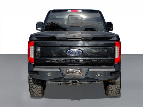 Used 2019 Ford F250 Lariat w/ Lariat Ultimate Package image 58