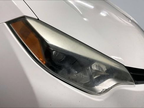 Used 2015 Toyota Corolla LE FWD image 29