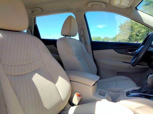 Used 2017 Nissan Rogue S image 21