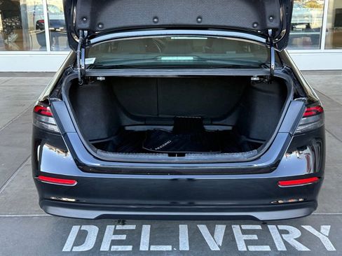 Used 2024 Honda Accord Sport image 15