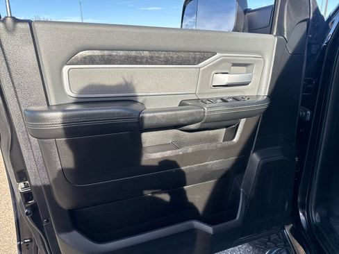 Used 2019 RAM 2500 Big Horn image 11