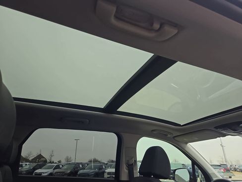 Certified 2024 Kia Sorento SX image 21