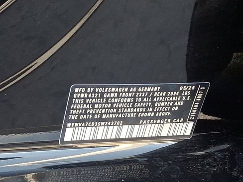 Certified 2025 Volkswagen GTI Autobahn image 27