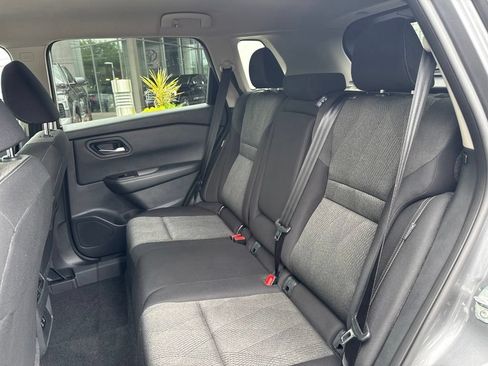 Used 2024 Nissan Rogue SV FWD image 15