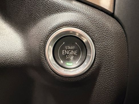 Used 2023 Chevrolet Silverado 3500 High Country image 44