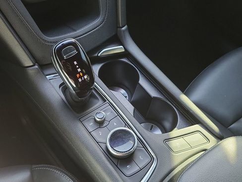 Used 2023 Cadillac XT6 Premium Luxury w/ Technology Package image 16