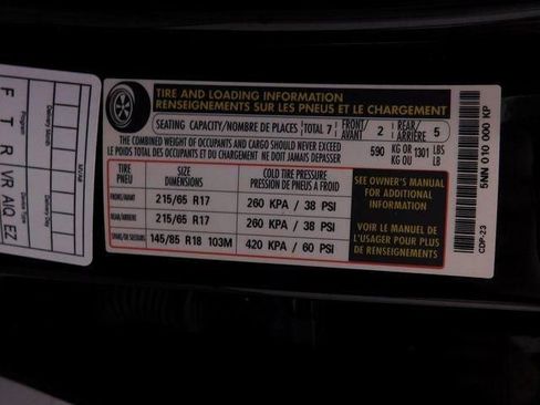 Used 2024 Volkswagen Tiguan S image 43