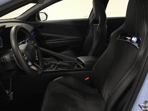 Used 2025 Hyundai Elantra N image 5